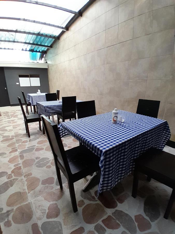 Hotel Palermo Real Меделин Екстериор снимка